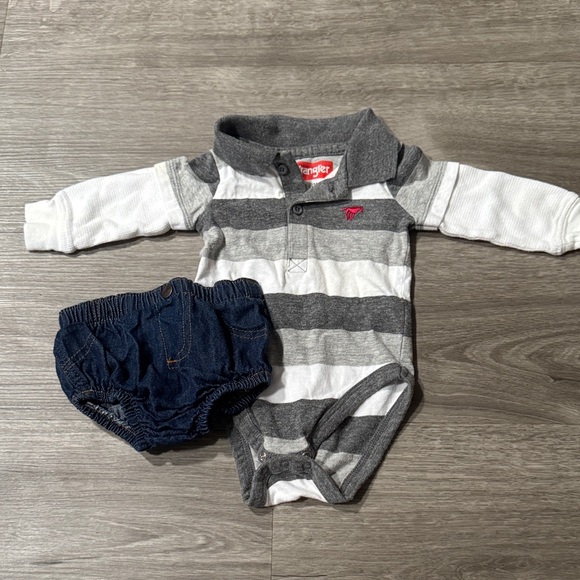 Bundle 3 for $8 - Picture 1 of 1